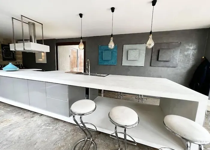 Βίλα Grand Loft Proche Du Centre Avec Jardin Et Piscine